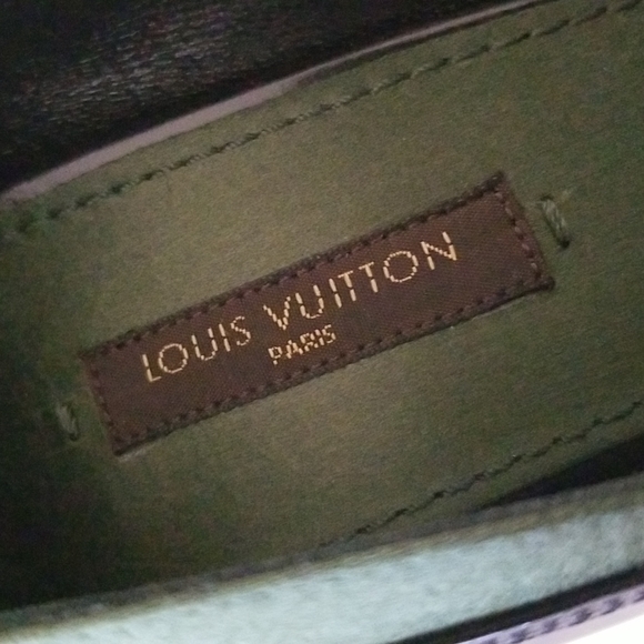 Louis Vuitton shoes - Picture 3 of 14